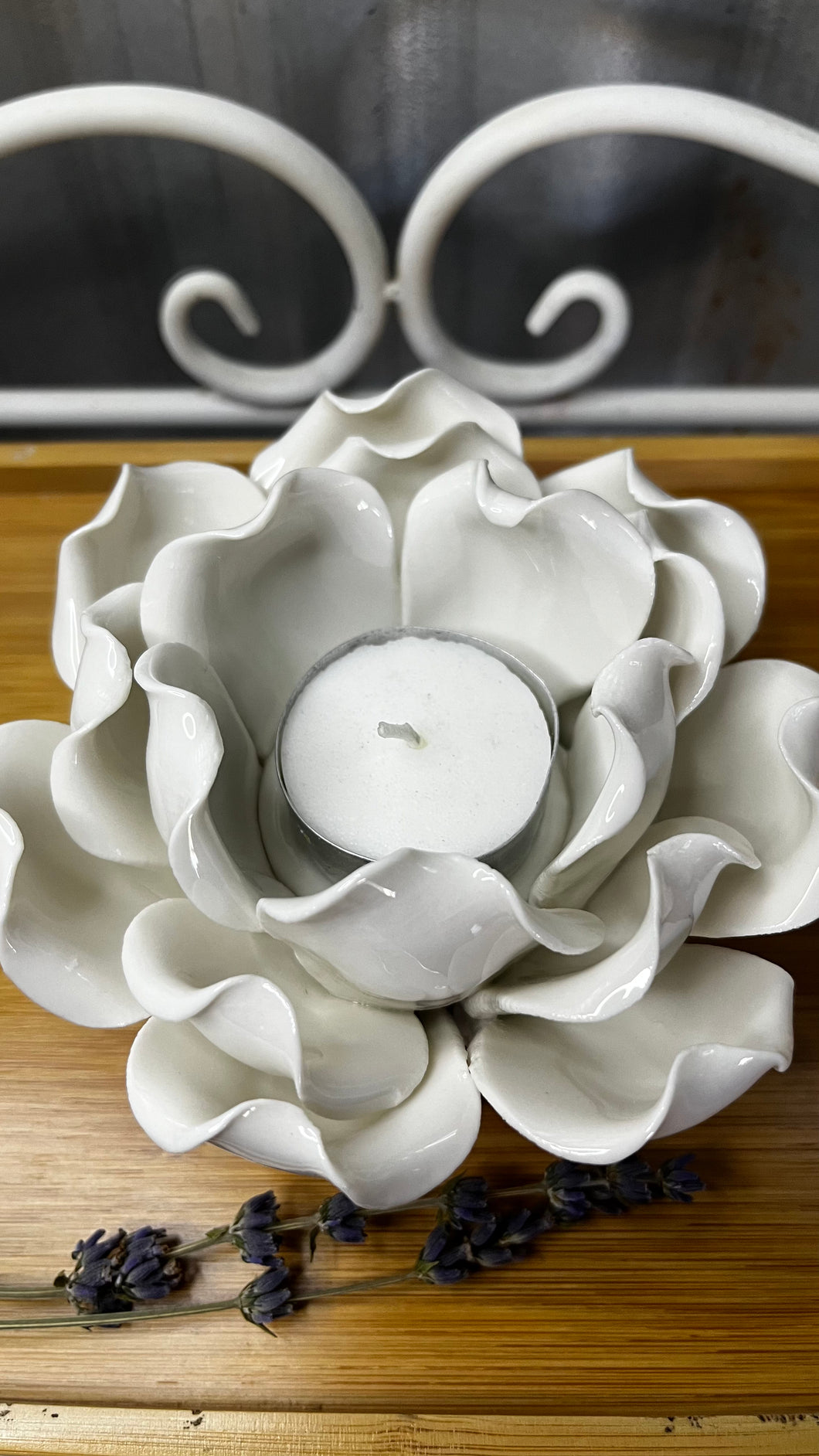 Ceramic Flower Tea Light Holder 12cm with candle