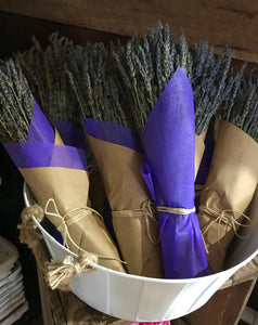 Wrapped medium dried bunches.